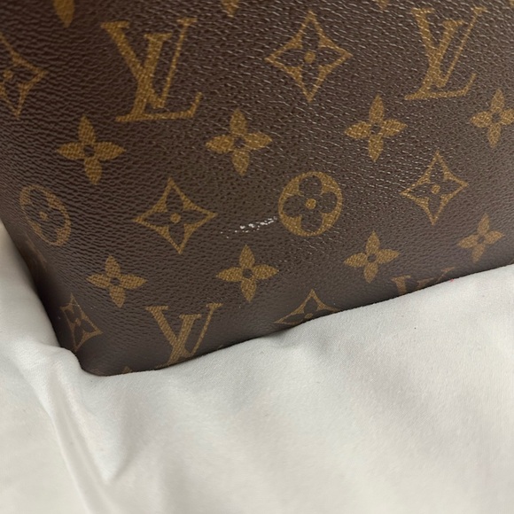 Louis Vuitton Neverfull MM - Picture 6 of 16